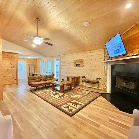 Lazy Bear Cabin Sevierville Extérieur photo