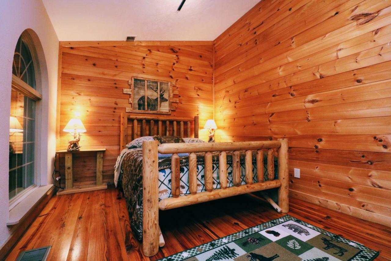 Lazy Bear Cabin Sevierville Extérieur photo